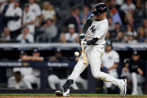 목숨 걸고 지켜야 하는데 다저스가 눈독, 1년전 악몽 지우려는 NYY...벨린저 쟁탈전에 부자 구단들 총력전