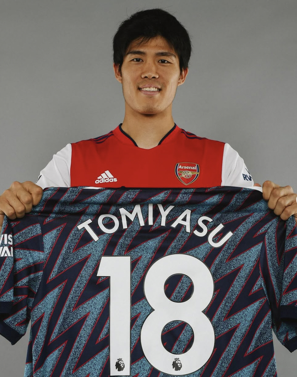 '김민재보다 위→유리몸 전락' 日DF, 아약스가 노린다? "여러 옵션 검…