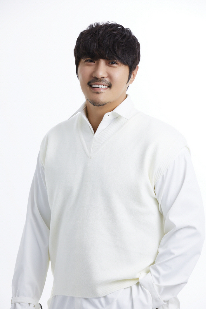 '13년간 두 딸 숨긴' KCM, 해외로 떠났다...박기영과 '바다 건너 듀엣' 도전