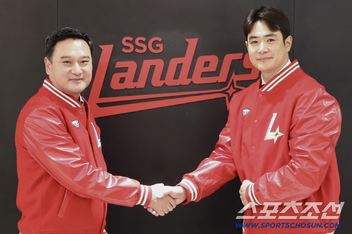 두산은 보상없이 MVP 잃고, 김재환은 욕만 먹고 적은 액수 계약. 싼값…