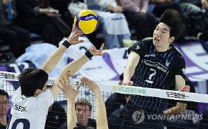 '트레블' 영광 뒤따른 성장통…기록으로 반등하는 현대캐피탈