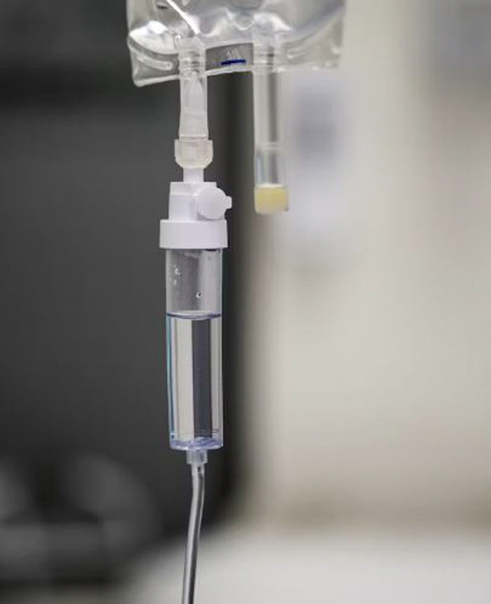 쉽게 찾는 '영양제 주사' 만병통치가 아니다…약 아닌 독 될 수도