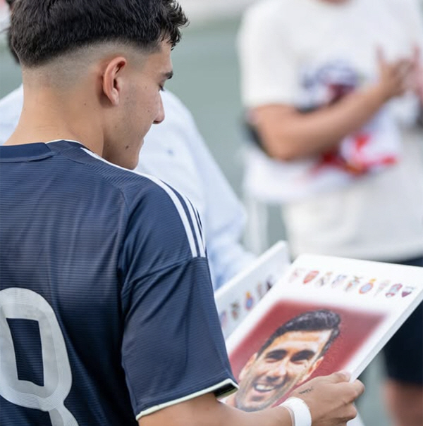 [오피셜]"아버지, 저 훌륭한 선수 될게요" 6년전 안타깝게 사망한 레예…