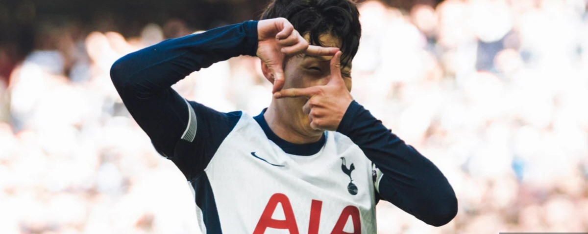 손흥민 카메라 세리머니. 벽화로 재탄생. 토트넘 하이로드에 전시된다