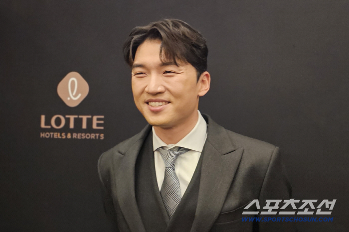 "수상 가능성은 0%." 못받는걸 확신한 도루왕. "오늘이 동기부여될 것. 골든글러브 도전하겠다"