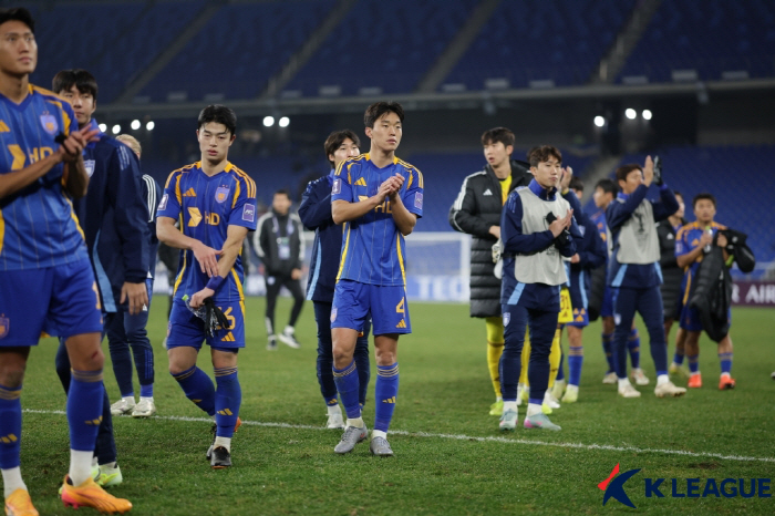 2025년 마지막도 못 웃었다...'엄원상 만회골' 울산, '오세훈 쐐기…