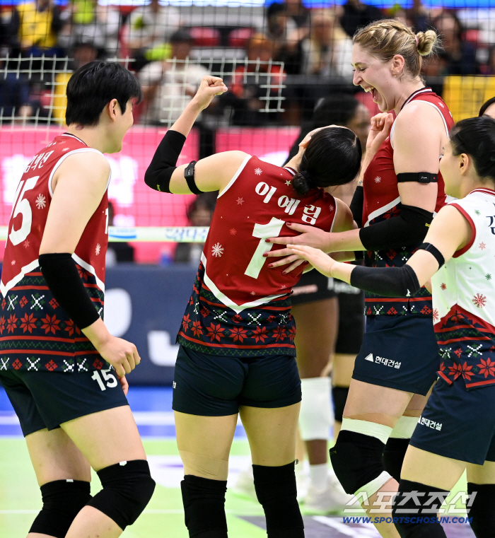 정지윤 빈자리? 내가 채웠다! 이예림 14득점 맹활약...현대건설, 페퍼 꺾고 3연승[수원 현장]