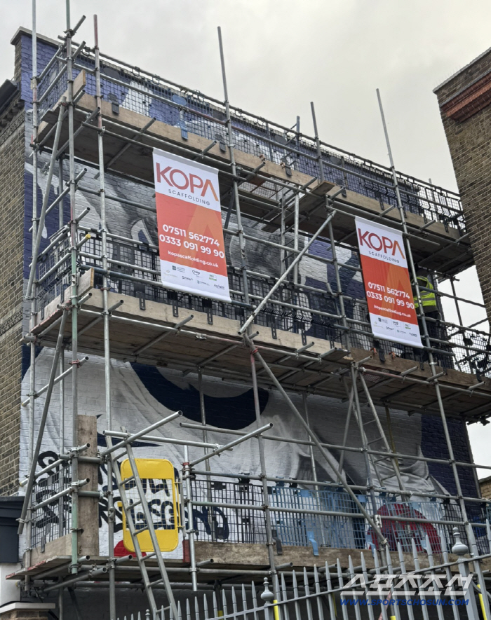 "美쳤다!" 영국이 들썩…손흥민이 돌아온다 '6만 2000명의 작별 인사…