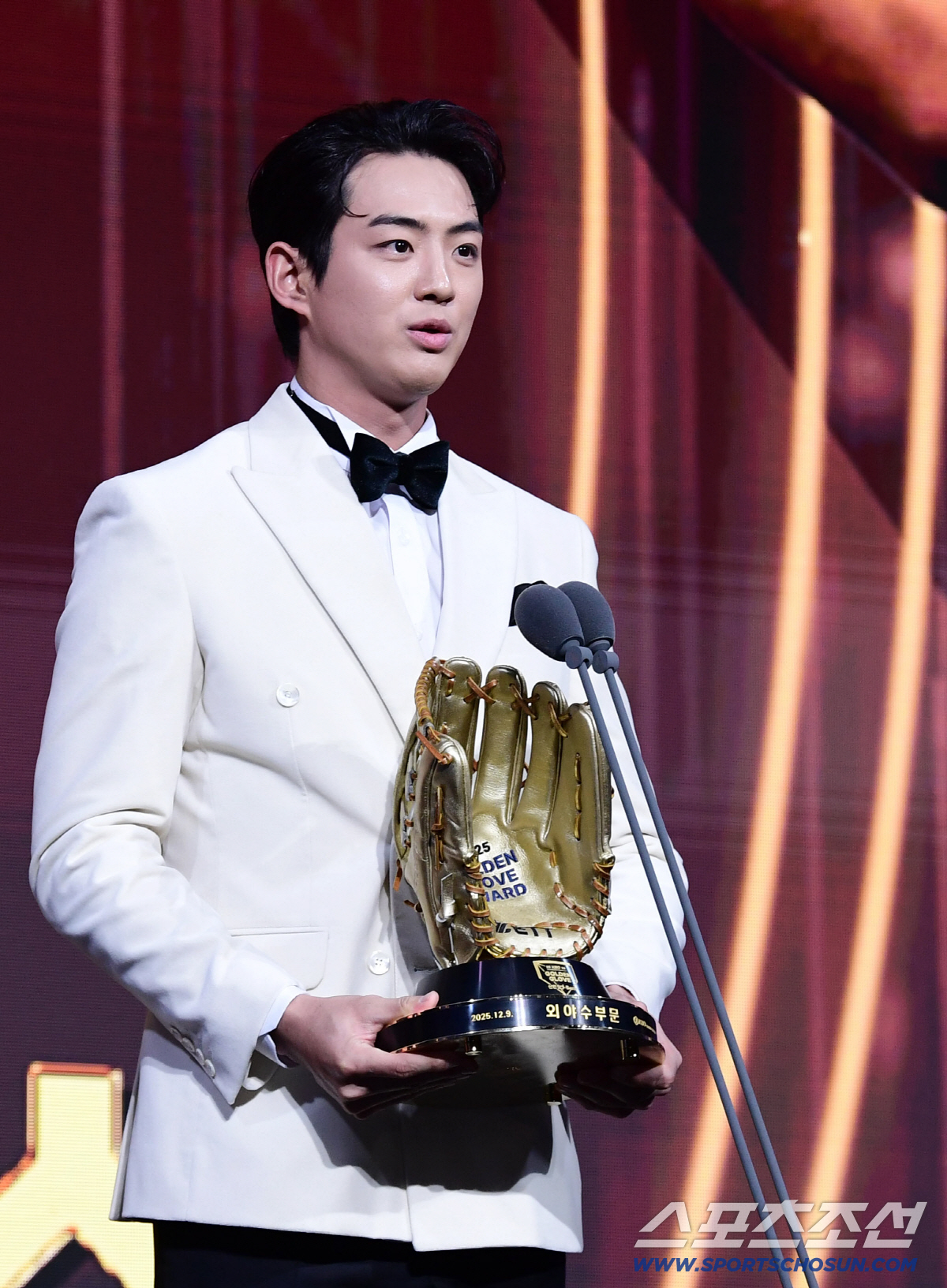 42세 최고령 수상자가 폰세,디아즈 다 제치고 최다득표까지. 양의지 10…