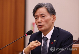 경찰 수장 공백 1년…'1억6천만원' 연봉은 그대로