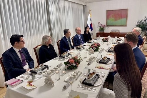 조현, 美 외교정책위원회 접견…"원자력 등 협력 가속화"