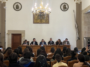 韓 문화·역사 자료, 한 곳에…스페인 살라망카대에 한국 자료실