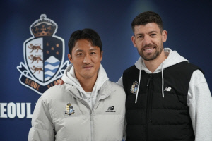 K리그2 이랜드, 베테랑 김오규·오스마르와 재계약…승격 재도전