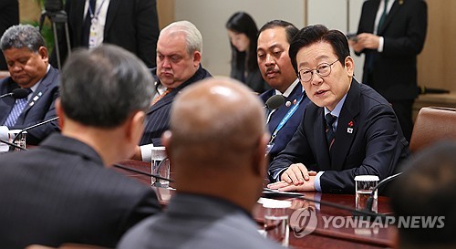 李대통령, 태평양도서국 방한단 접견…"광물·에너지 협력확대"(종합)