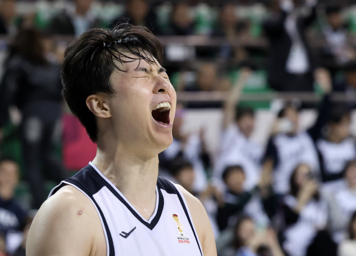 "영감 많이 받았다"→"동생이지만 배울 점 많다" '황금세대 대표주자' 이현중이 코트에 남긴 에너지 레벨