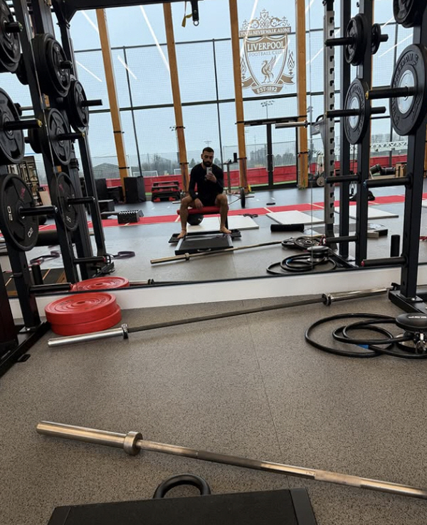 "살라냐,슬롯이냐" 리버풀의 선택,英레전드"둘중 하나,나가야만 끝나"..…