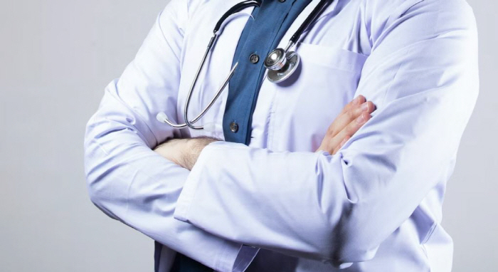 군의관, 여성 환자 몰래 촬영 '충격'…피해자 최대 수천명 가능성