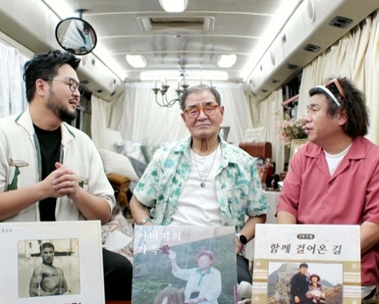 오정태 치매 父, 결혼 사진 보자마자 "내 각시" 뭉클 ('언포게터블듀엣…