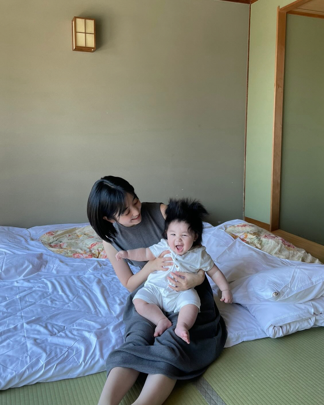 심형탁 子하루, 복덩이 맞네...광고 수입 5억→셋이서 여행 "행복해보여…