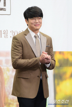 [공식]성시경, '미등록 기획사' 절차 마무리…