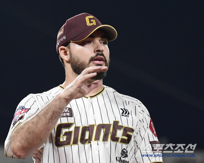 "내 모든 걸 바쳤다는 걸 알아달라" 이 형은 진짜 인정이다...그렇게 롯데와 부산을 떠난다