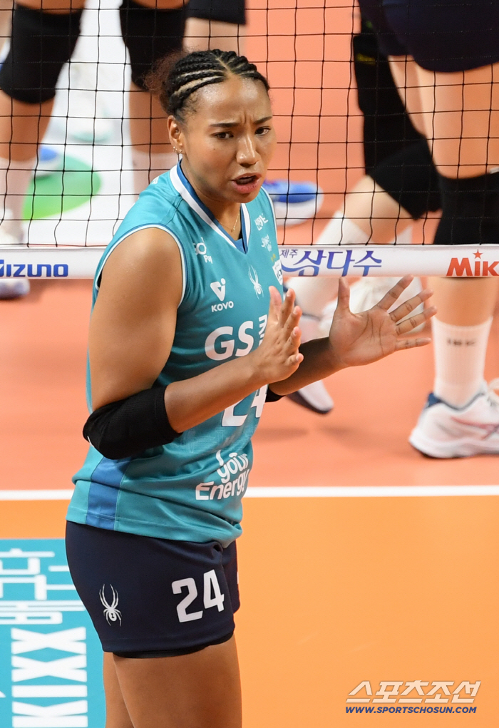 '드디어' 쿠바 특급 지원군, 日 치료 끝내고 컴백…"당장 경기 투입은 힘들지만"