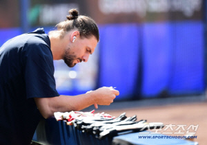 한화 '단돈 1억' 초저점 매수였다…