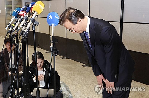 통일교 금품수수 의혹 전재수 사의, 부산시장 선거판도 '요동'