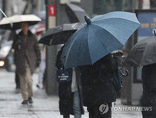 오전 전국 비·눈…강원·경북북동 산지·동해안 오후부터 눈