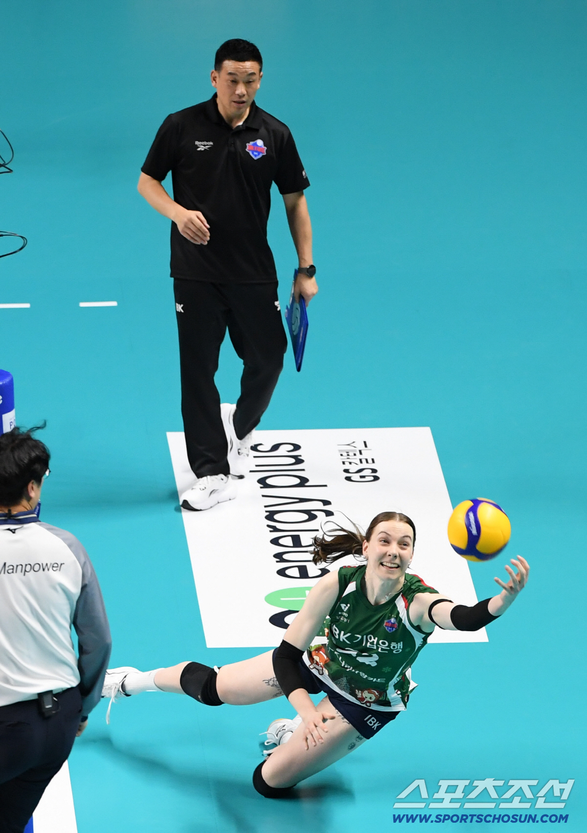 '목이 터져라' 실수하면 어때, 투지가 중요하지...여오현 대행의 열정적…