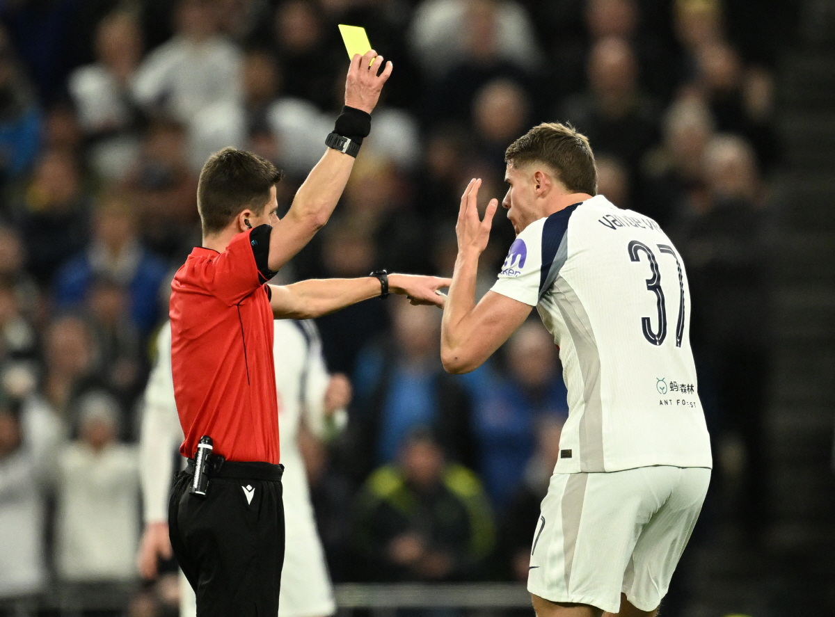 "충격!" 감독 '패싱' 논란 토트넘 NEW 리더…"많은 돈 필요하다" …