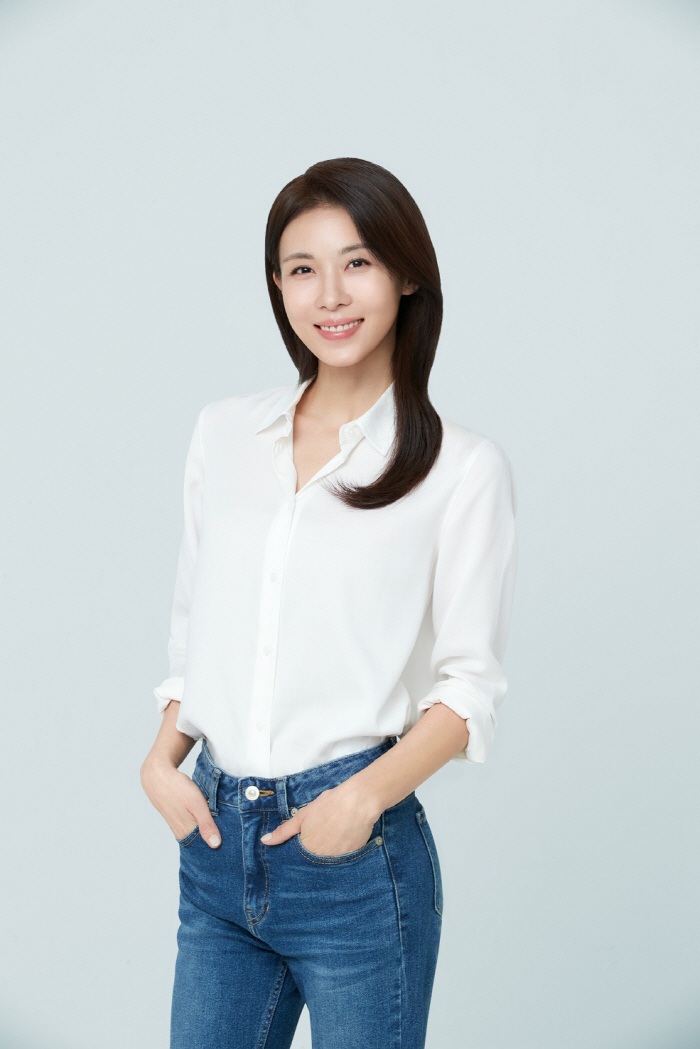 '건강 관리에 진심' 하지원, 뉴트리원 모델 발탁