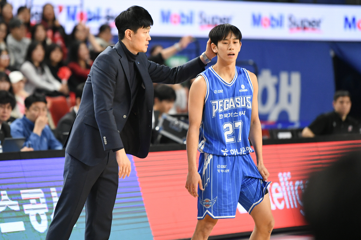 [류동혁의 이슈분석] 과감함, 자신감 그리고 진실함. 슈퍼루키 양우혁. …