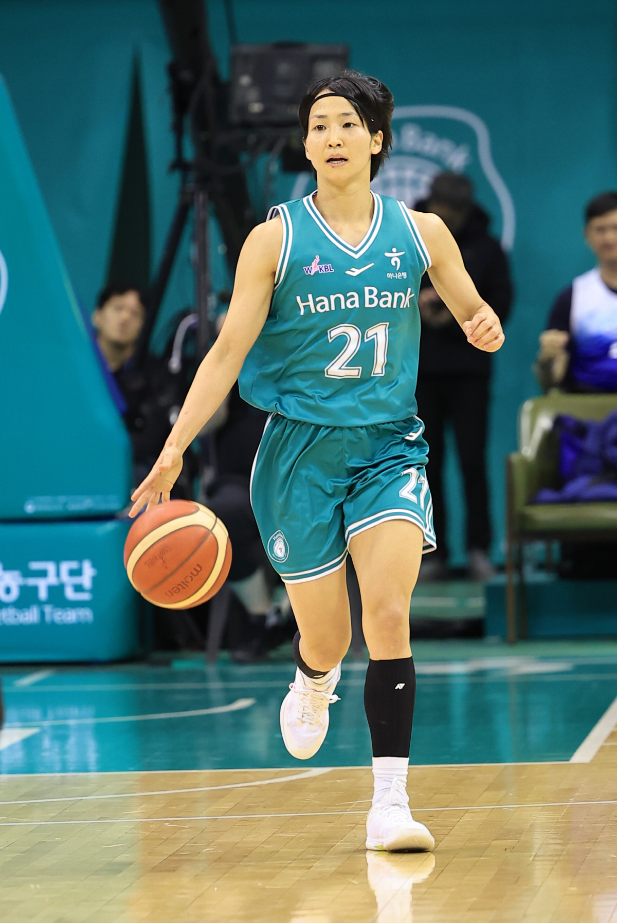 WKBL 새 규정 도입, 시즌 한 달…'亞, 3쿼터 동시 투입'+'퐁당퐁…
