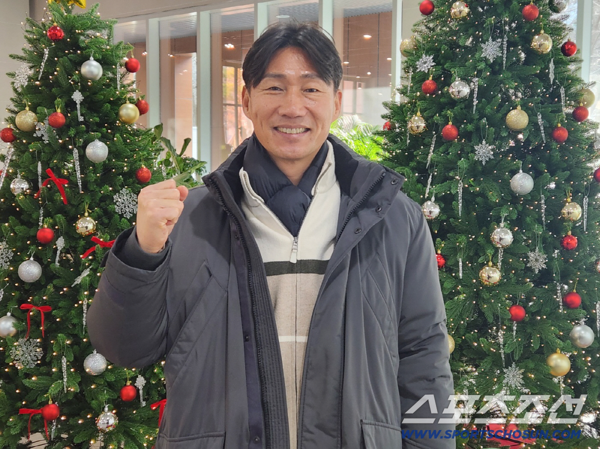 [인터뷰]'화려하게 피어 오른 무명의 꽃' 이영민 부천FC 감독 "내가 …