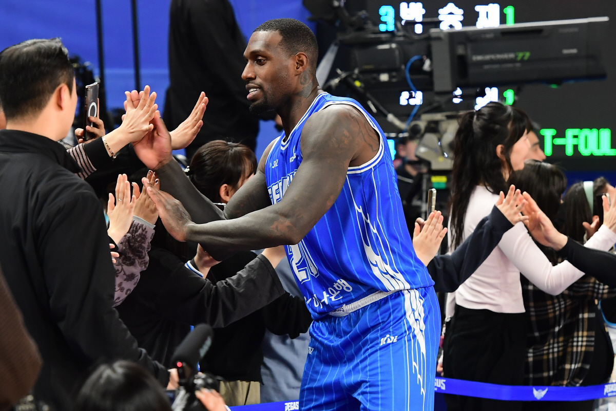 "규정 위반 알고도 방관했나" 라건아 세금분쟁 사건 전말…KBL "가스공…