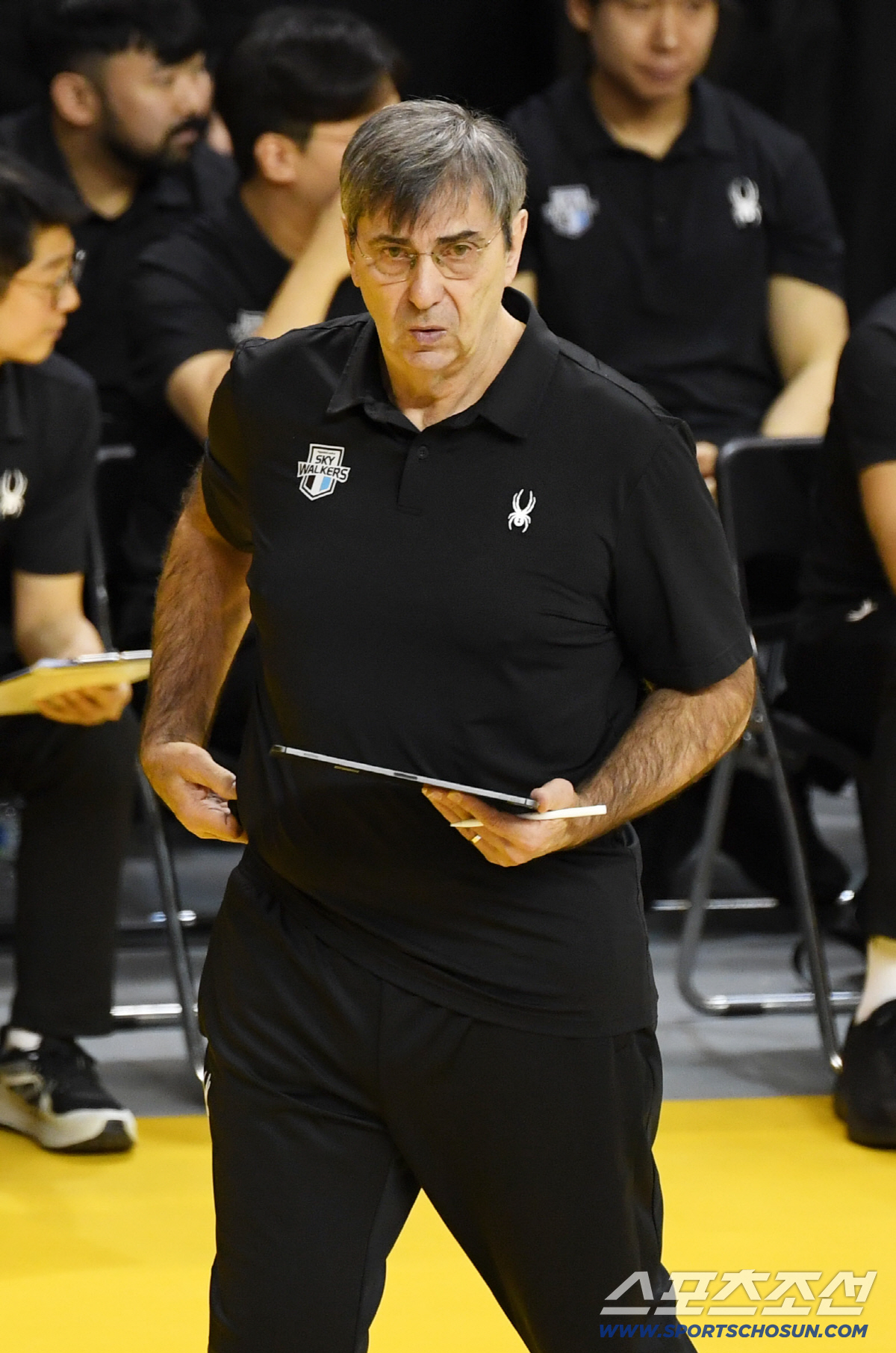 대한항공 기다려! "전력의 70%…선두와 차이 좁히겠다" 블랑 감독의 자…