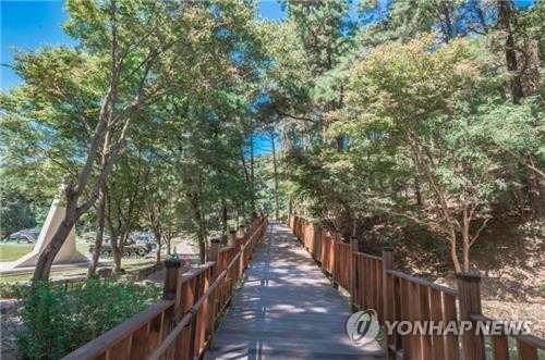 '하늘 아래 편안한' 천안을 한눈에…태조산 하늘길전망대 조성