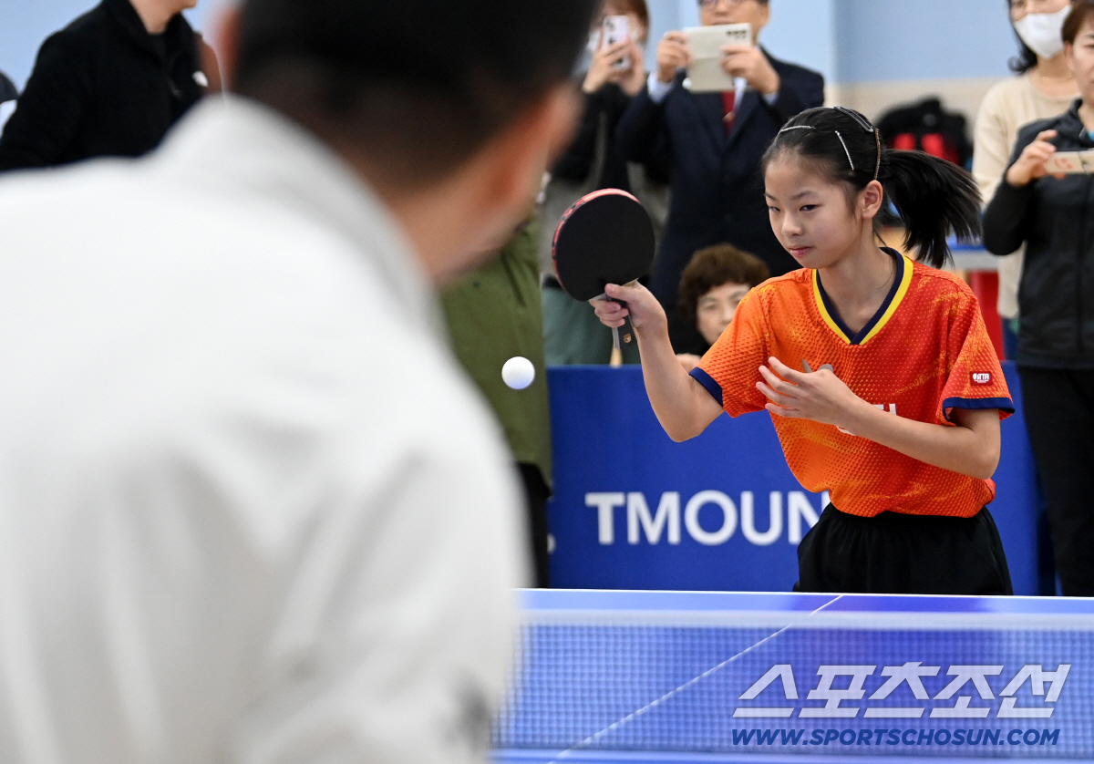 "유승민 회장님,제가 한번 이겨보겠습니다!" 대구 탁구장에 깜짝등장한 '…