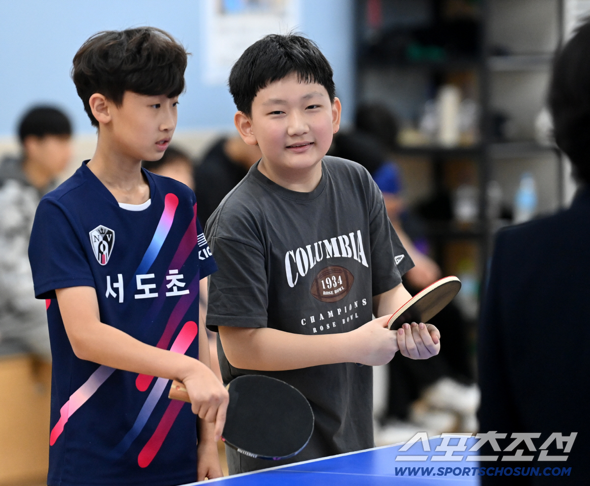 "유승민 회장님,제가 한번 이겨보겠습니다!" 대구 탁구장에 깜짝등장한 '…