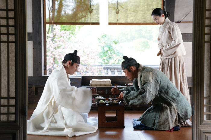 [공식] 韓영화 최초 단종 그린다..유해진X박지훈 '왕과 사는 남자' 26년 2월 4일 개봉 확정