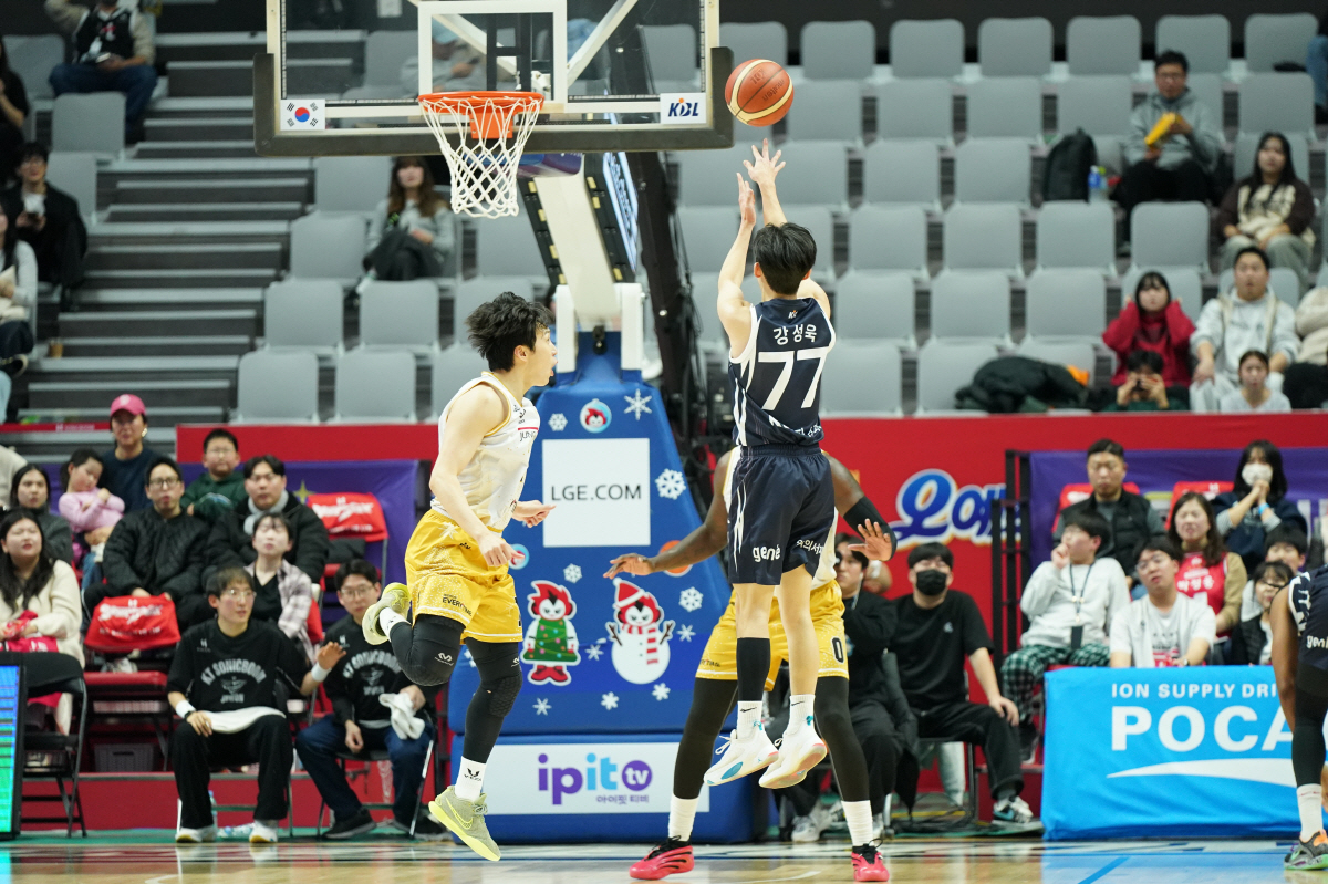 가스공사 양우혁 있다면 KT는 강성욱이 있다! KT, 정관장 완파. 왜 …