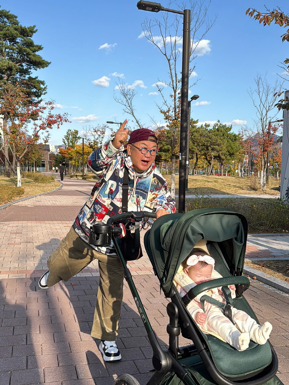 이용식, 딸과 찾은 하와이를 34년 후 ♥손녀와 "그때 그 자리"