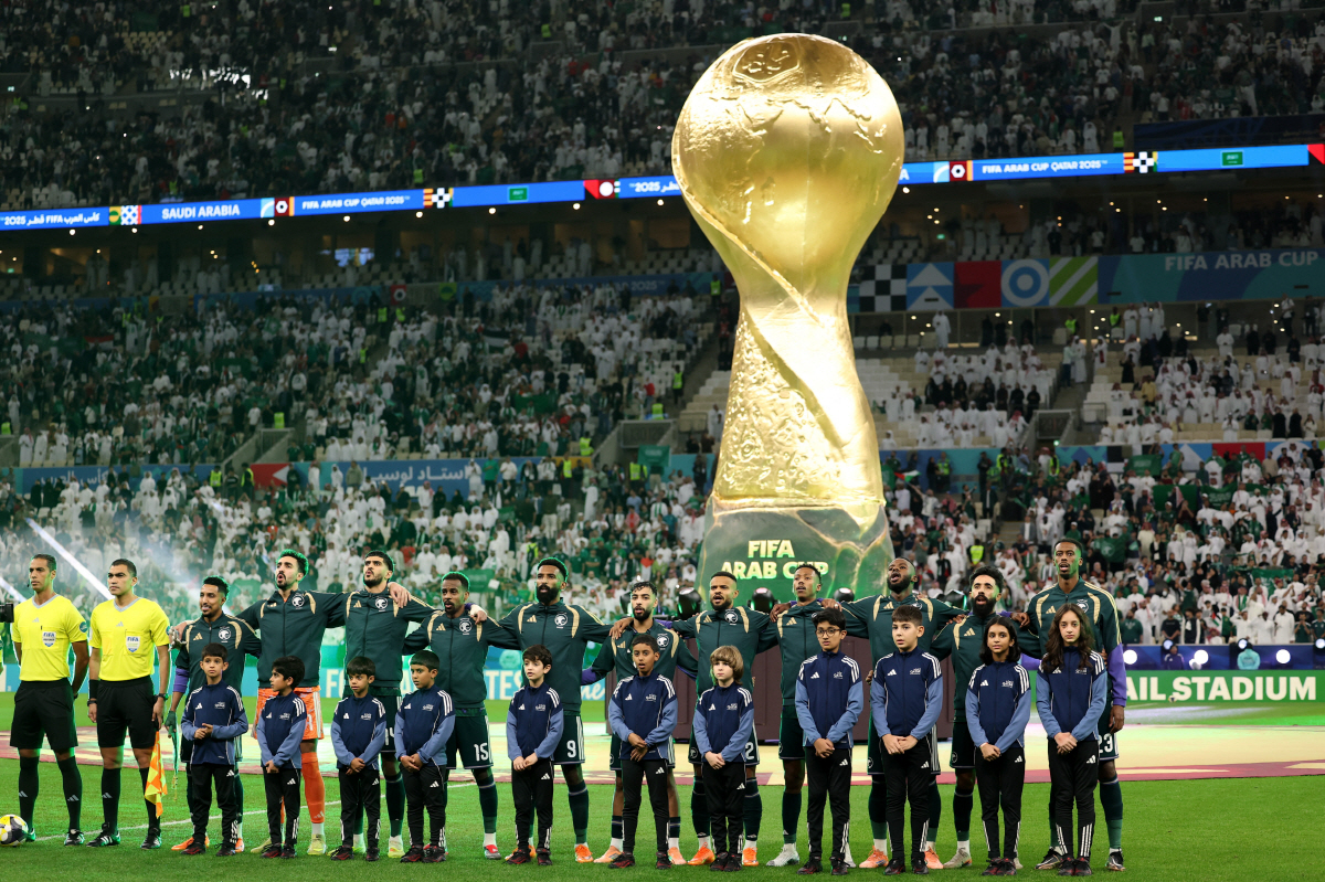 "이기면 휴가 요구" 오일머니 급성장 사우디, 그러나 현실은...대표팀 …