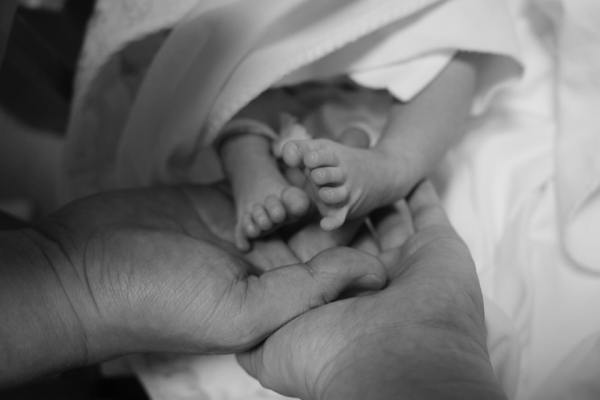 이민우, 33시간 진통 끝에 만난 '3.2kg' 둘째 딸...♥아내 출산…