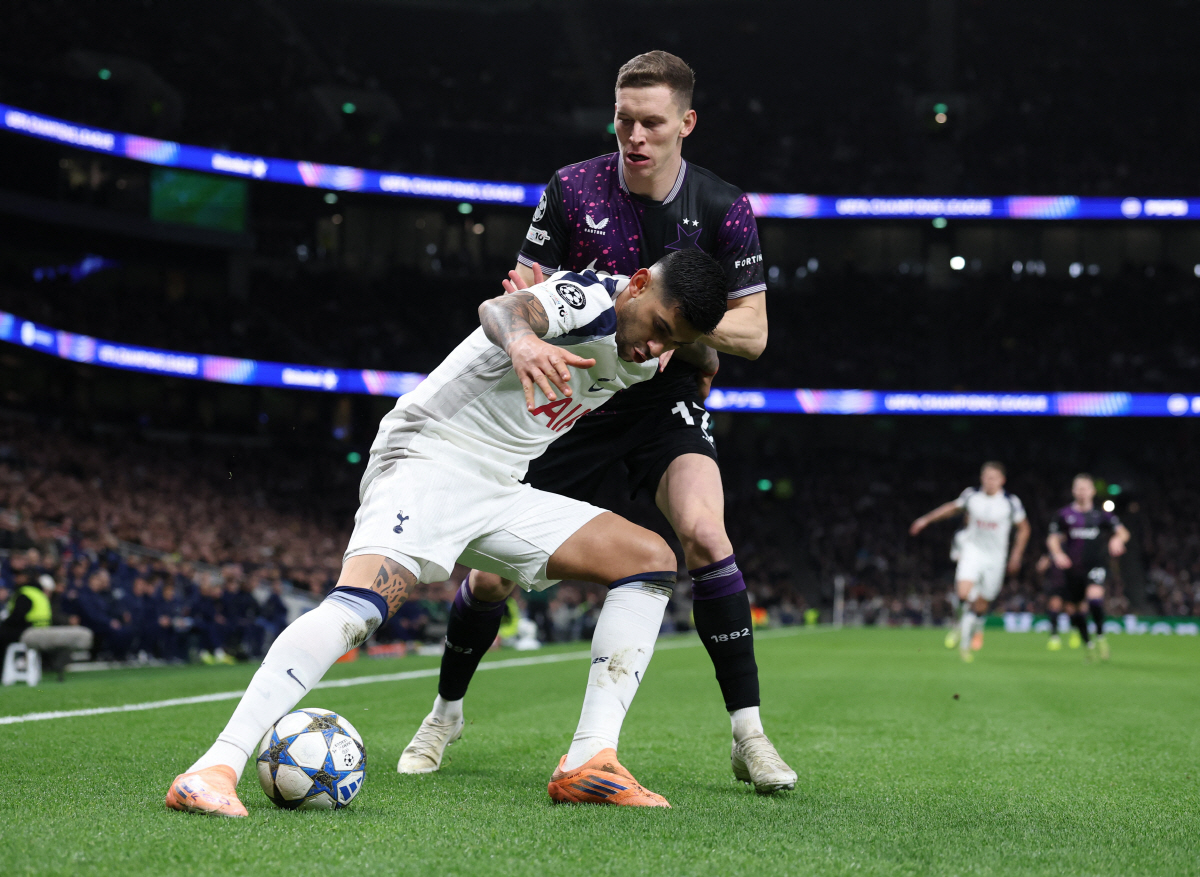 이럴 수가 '손흥민 배신 계획 들통' 토트넘 주장, 떠나려고 했다...월…