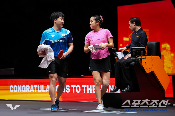 "만리장성에 이런 압승이라니!" 임종훈X신유빈 '세계1위'중국조 꺾고 W…