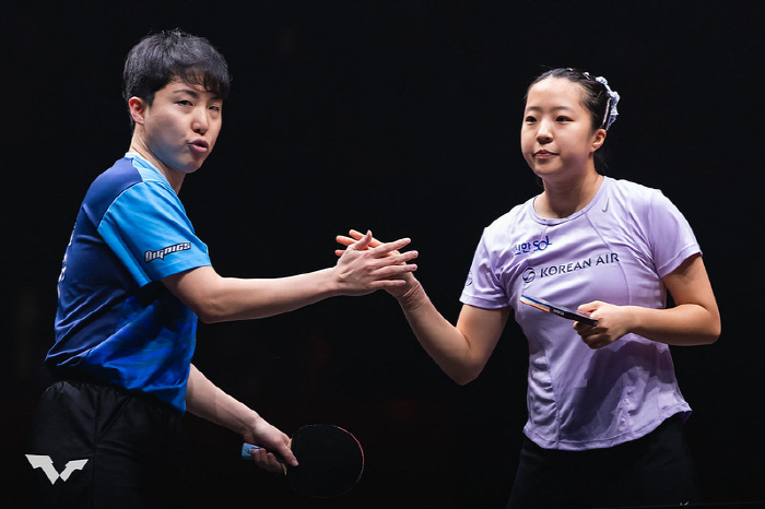 "美쳤다!하루2번 만리장성 넘고 우승" 임종훈-신유빈,中남녀1위조 3대0…