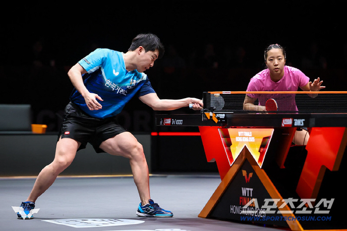 "美쳤다!하루2번 만리장성 넘고 우승" 임종훈-신유빈,中남녀1위조 3대0…