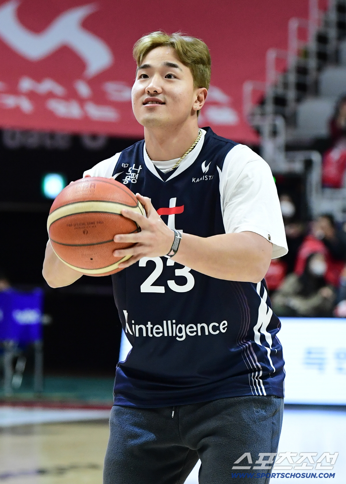 신인상에 GG까지 싹쓸이, 안현민 연봉은 1억3000 확정? 변수는 '악…